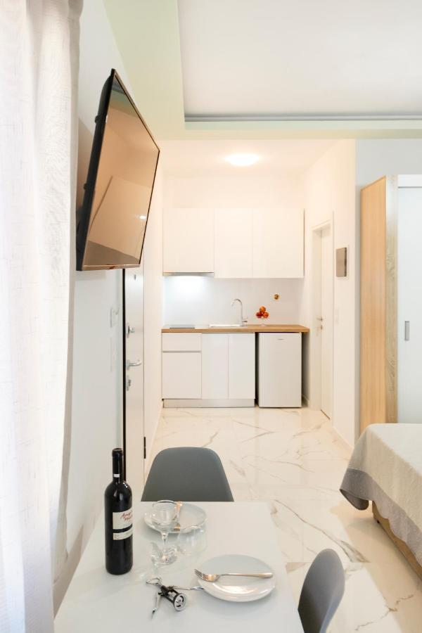 Apartament Nikogroup Plaza Polychrono Zewnętrze zdjęcie