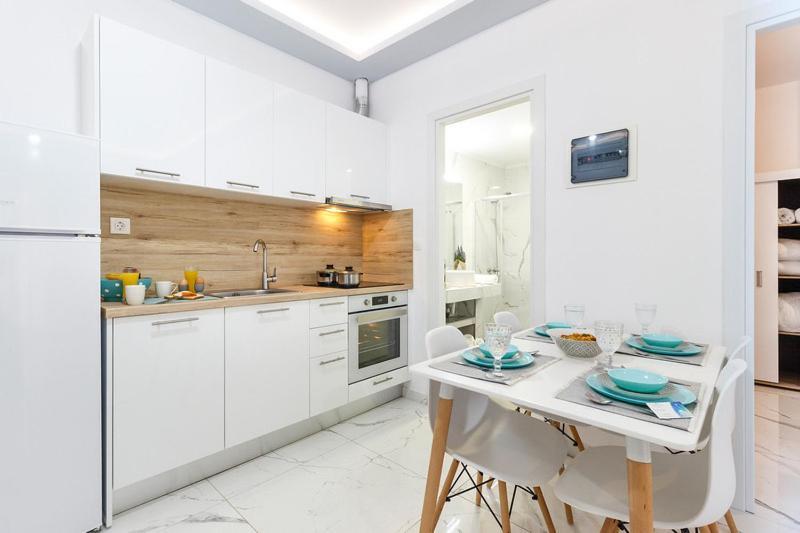 Apartament Nikogroup Plaza Polychrono Zewnętrze zdjęcie